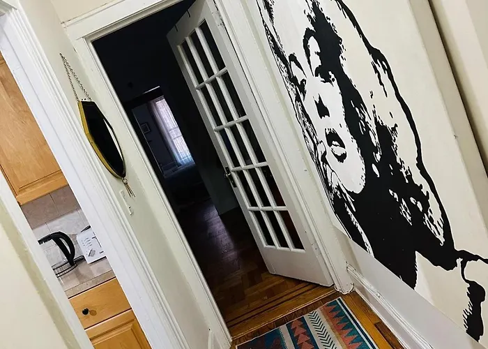 Sunnyside One Bedroom Apt